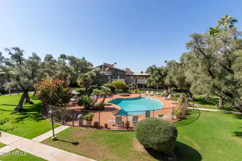 8000 N Central Ave #2, Phoenix, AZ 85020