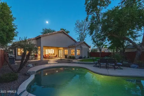 916 S Ash St, Gilbert, AZ 85233 photo 5