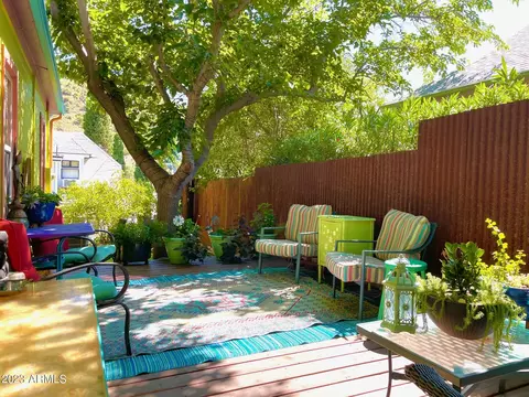 313 Oak Ave, Bisbee, AZ 85603 photo 2