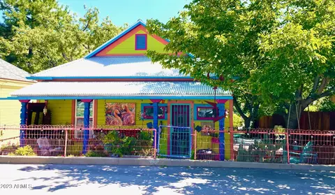 313 Oak Ave, Bisbee, AZ 85603