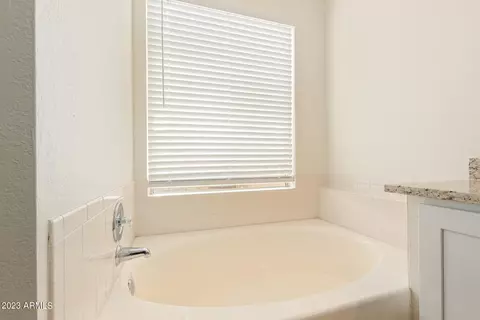 3141 E Kerry Ln, Phoenix, AZ 85050 photo 15