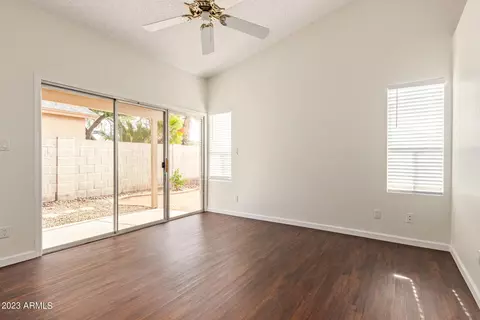 3141 E Kerry Ln, Phoenix, AZ 85050 photo 12