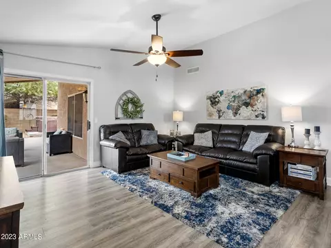 2316 E Aire Libre Ave, Phoenix, AZ 85022 photo 8