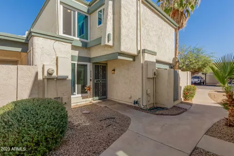 9034 N 51st Ln, Glendale, AZ 85302