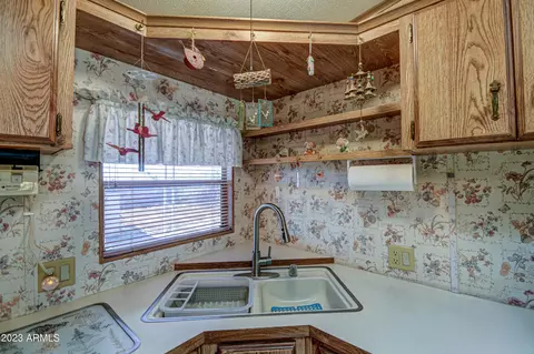 577 W Windsong St, Apache Junction, AZ 85120 photo 9