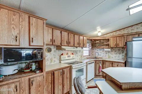 577 W Windsong St, Apache Junction, AZ 85120 photo 8