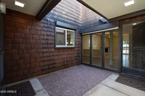 6636 N Chatelaine Pl, Phoenix, AZ 85014 photo 3