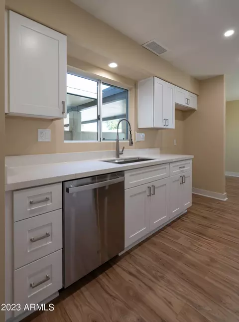 6636 N Chatelaine Pl, Phoenix, AZ 85014 photo 12