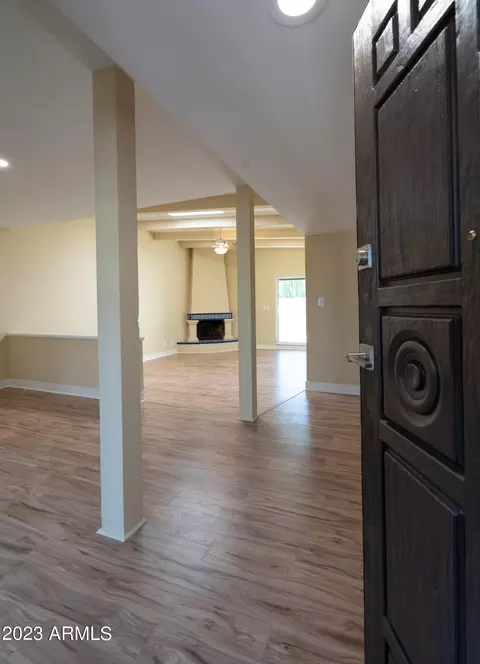 6636 N Chatelaine Pl, Phoenix, AZ 85014 photo 4