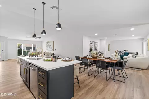 Kitchen - 2318 E Sahuaro Dr, Phoenix, AZ 85028 photo 4 of 4
