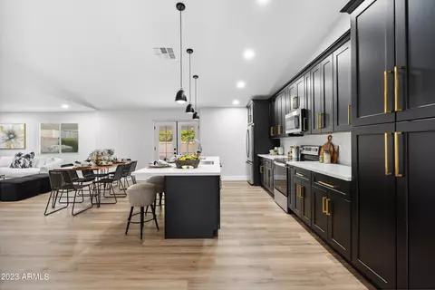 Kitchen - 2318 E Sahuaro Dr, Phoenix, AZ 85028 photo 3 of 4