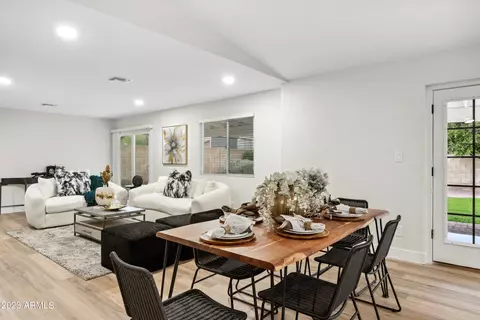 Dining - 2318 E Sahuaro Dr, Phoenix, AZ 85028 photo 3 of 3