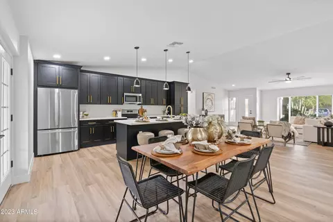Dining - 2318 E Sahuaro Dr, Phoenix, AZ 85028 photo 2 of 3