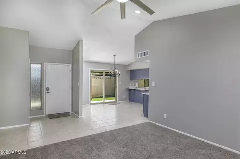 4644 W Continental Dr, Glendale, AZ 85308