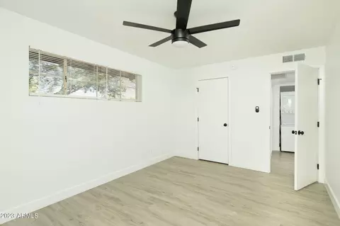 908 E Claremont St, Phoenix, AZ 85014 photo 13