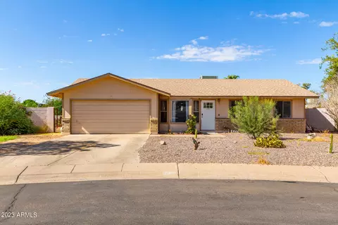 1810 N Cheri Lynn Dr, Chandler, AZ 85225
