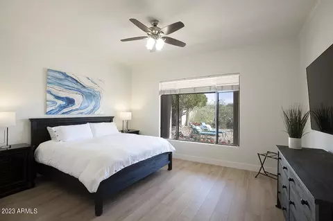 22009 N 45th Pl, Phoenix, AZ 85050 photo 8