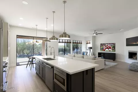 22009 N 45th Pl, Phoenix, AZ 85050 photo 7