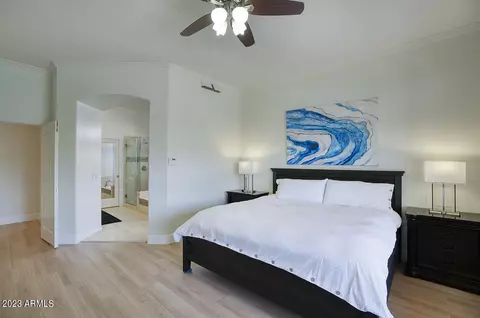 22009 N 45th Pl, Phoenix, AZ 85050 photo 9