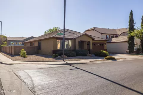 2677 S Hansen Dr, Gilbert, AZ 85295 photo 4