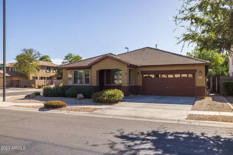 2677 S Hansen Dr, Gilbert, AZ 85295 photo 3