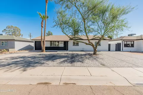 1025 S Siesta Ln, Tempe, AZ 85281