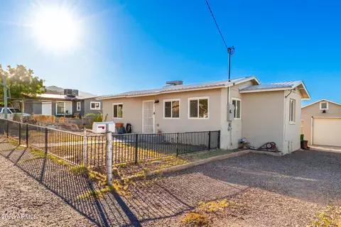 833 W Spray St, Superior, AZ 85173