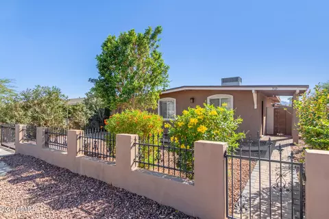 519 E Riley Dr, Avondale, AZ 85323