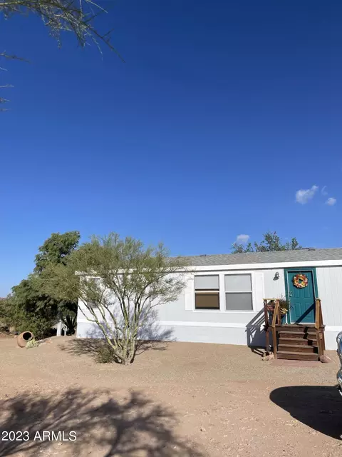 726 W Frontier St, Apache Junction, AZ 85120
