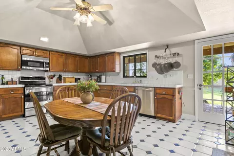 2059 E Quartz St, Mesa, AZ 85213 photo 8