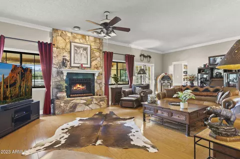 2059 E Quartz St, Mesa, AZ 85213 photo 4