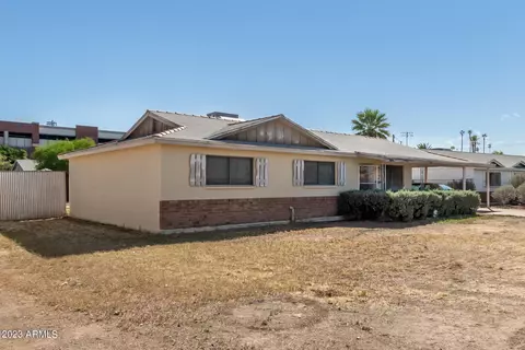 5225 N 35th Dr, Phoenix, AZ 85019 photo 4