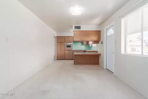 5225 N 35th Dr, Phoenix, AZ 85019 photo 13