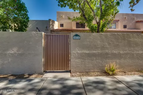 8814 N 47th Ln, Glendale, AZ 85302