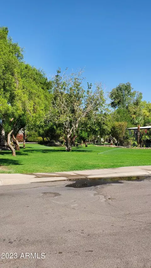 1620 E John Cabot Rd, Phoenix, AZ 85022