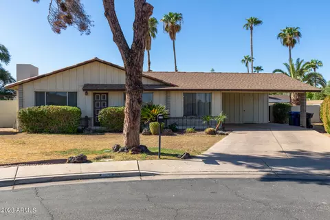 1216 S Olive Cir, Mesa, AZ 85204