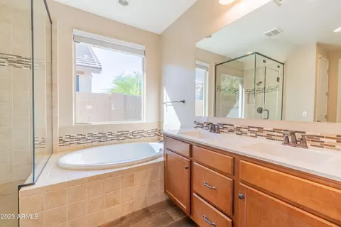 2240 E Ottawa Ln, Phoenix, AZ 85024 photo 4