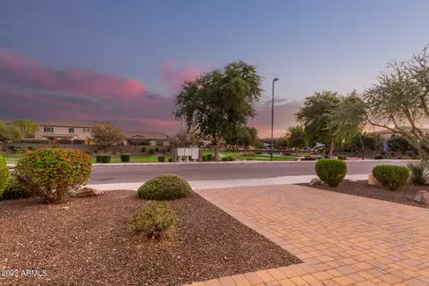 2950 E Derringer Way, Gilbert, AZ 85297 photo 4