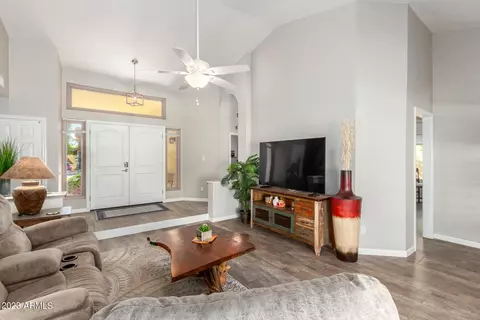 5662 E Grandview St, Mesa, AZ 85205 photo 7