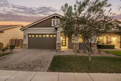 3067 E Pinto Dr, Gilbert, AZ 85296