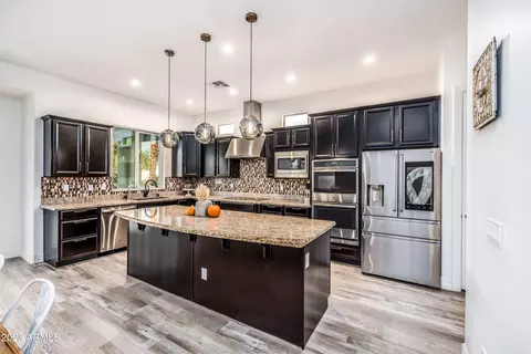 Kitchen - 10352 E Starion Ave, Mesa, AZ 85212 photo 2 of 5