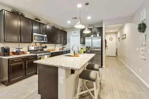 1852 S 82nd Pl, Mesa, AZ 85209