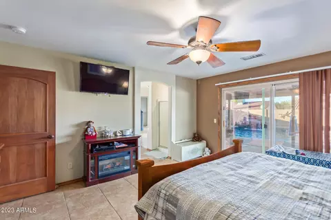 1814 E Vineyard Rd, Phoenix, AZ 85042 photo 21