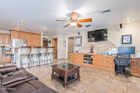1814 E Vineyard Rd, Phoenix, AZ 85042 photo 16