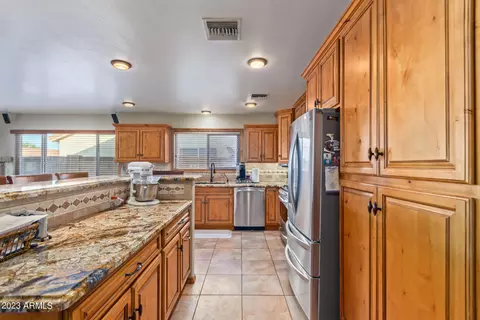 1814 E Vineyard Rd, Phoenix, AZ 85042 photo 18
