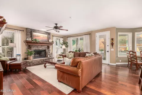 1208 E Desert Flower Ln, Phoenix, AZ 85048 photo 17