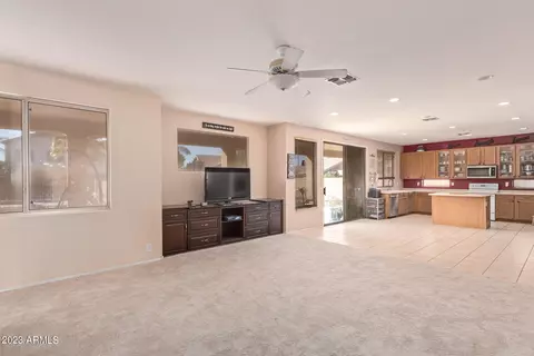 Living - 9853 E Navarro Ave, Mesa, AZ 85209 photo 3 of 4