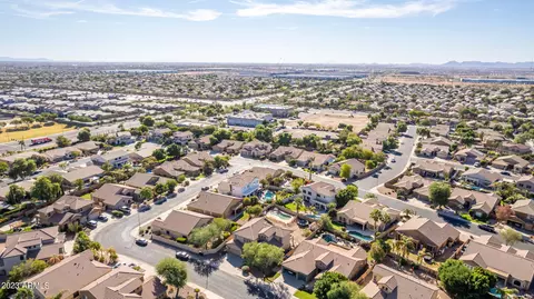 View/Area - 9853 E Navarro Ave, Mesa, AZ 85209 photo 4 of 5