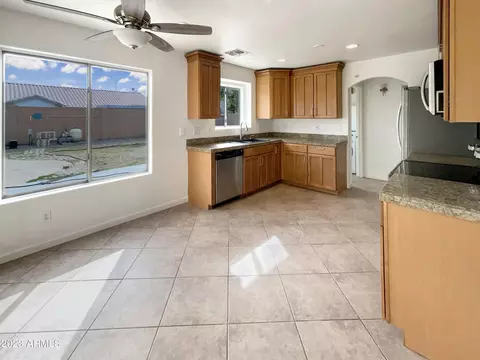 253 E Ingram St, Mesa, AZ 85201 photo 11