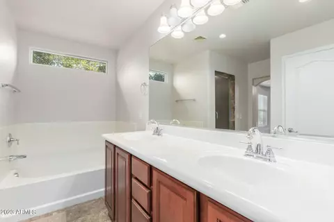 4310 E Milky Way, Gilbert, AZ 85295 photo 18
